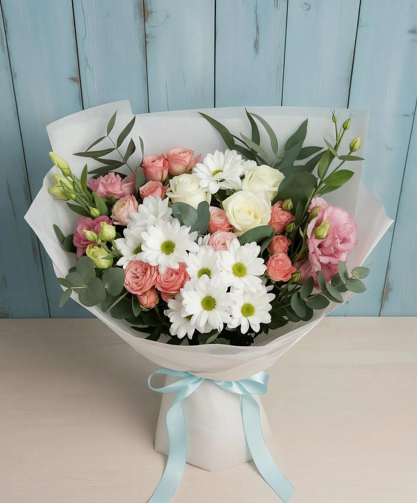 Букет цветов из: Розы, Лизиантусы и Хризантемы в Трехгорку