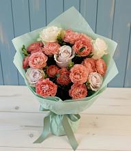 Букет цветов из:  Розы в Трехгорку