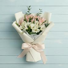 Букет цветов из:  Альстромерии в Трехгорку