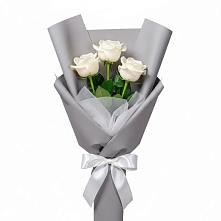 Букет 3 белые розы в Трехгорку