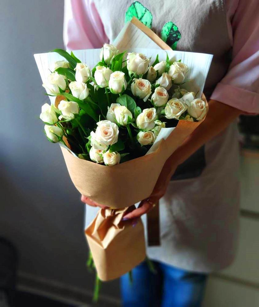 Букет цветов из: Розы в Трехгорку