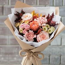 Букет цветов из:  Гвоздики, Хризантемы и Розы в Трехгорку