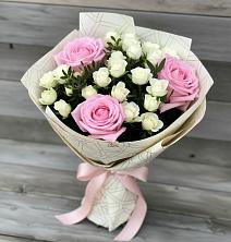 Букет цветов из:  Розы в Трехгорку