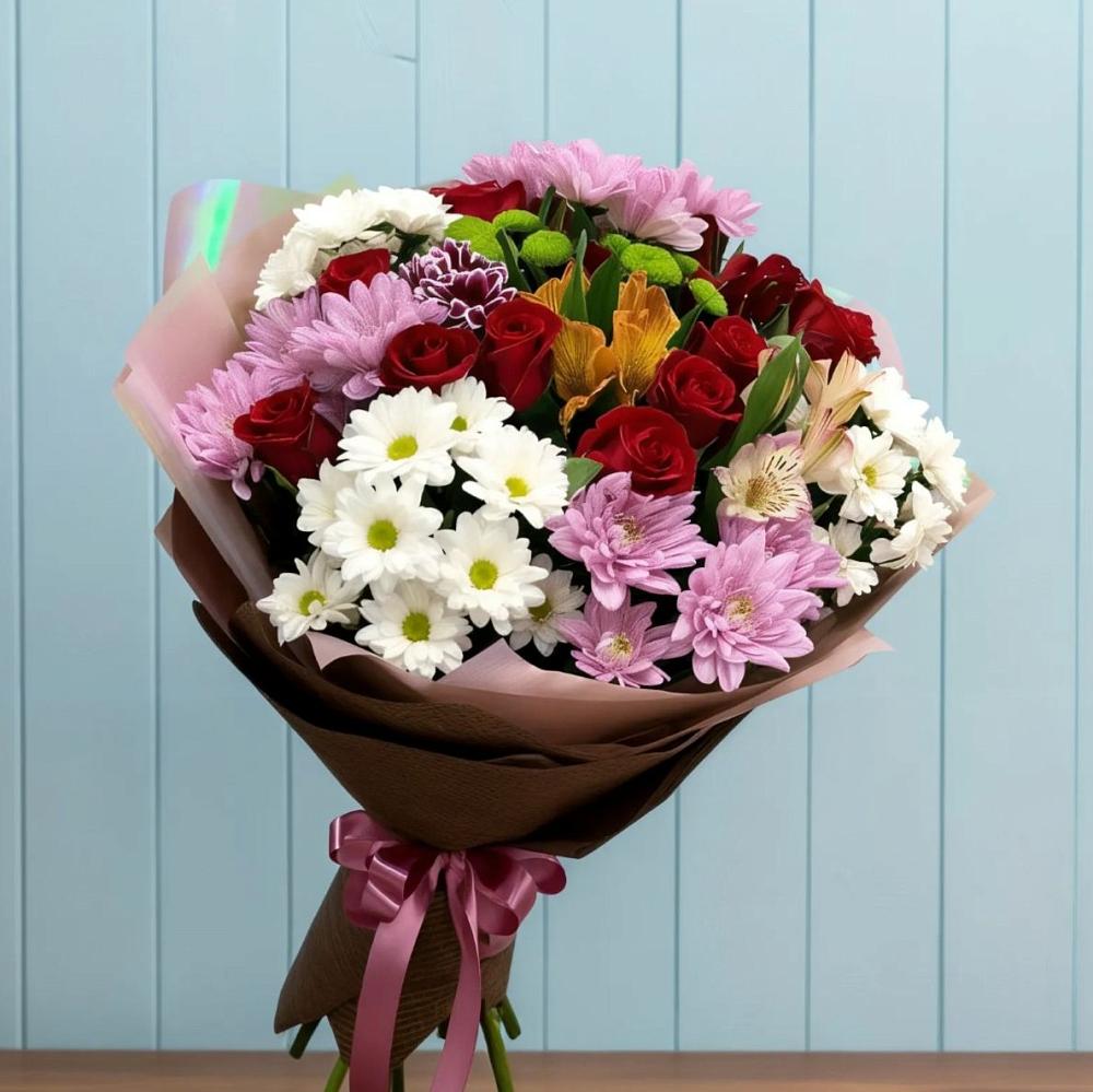 Букет цветов из: Розы, Хризантемы и Альстромерии в Трехгорку