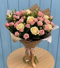 Букет цветов из:  Розы в Трехгорку