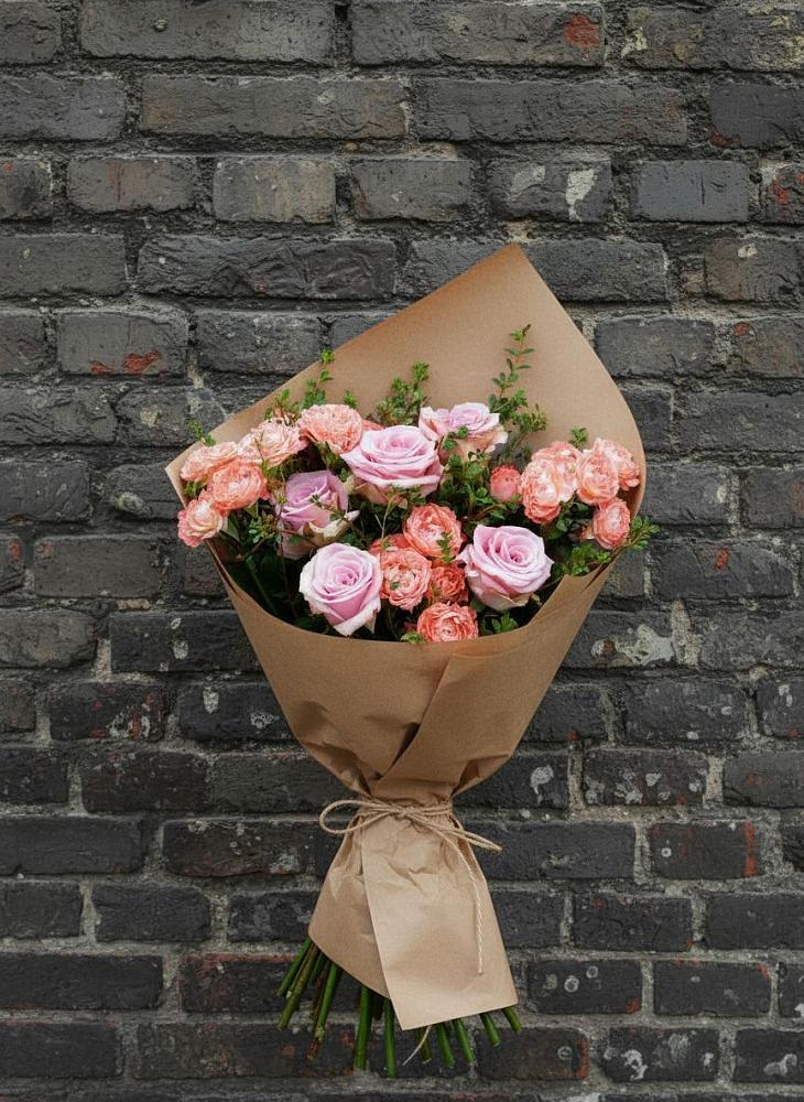 Букет цветов из: Розы в Трехгорку