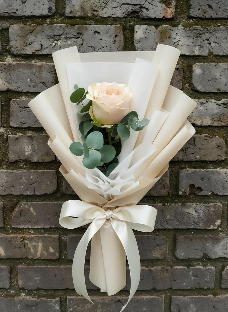 Букет цветов из: Розы в Трехгорку