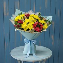 Букет цветов из:  Альстромерии и Хризантемы в Трехгорку