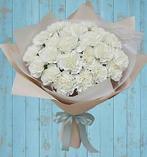 Букет цветов из:  Гвоздики в Трехгорку