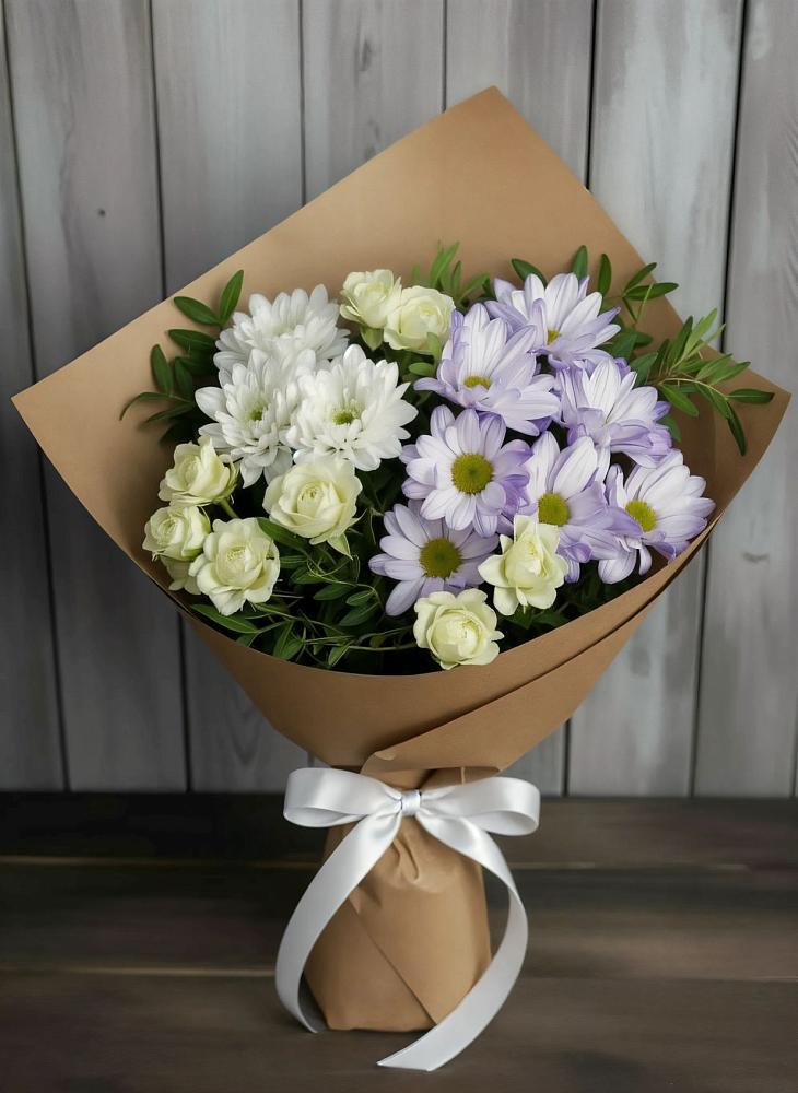 Букет цветов из: Хризантемы и Розы в Трехгорку